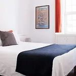 Boho Guesthouse Rooms & Apartments Гостевой дом