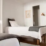 Boho Guesthouse Rooms & Apartments Лиссабон