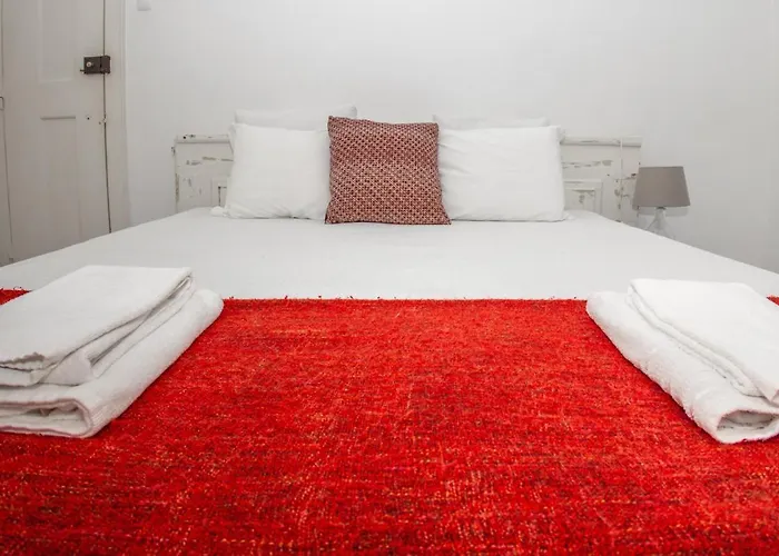 Boho Guesthouse Rooms & Apartments * Лиссабон
