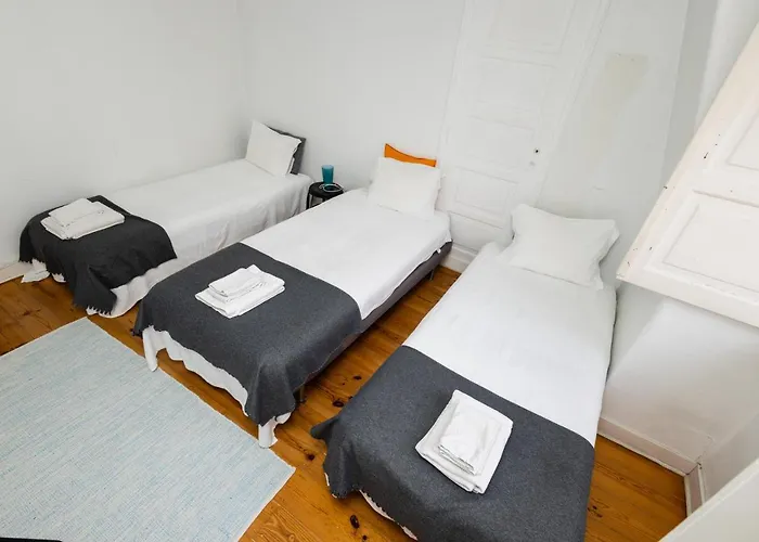 Гостевой дом Boho Guesthouse Rooms & Apartments Лиссабон