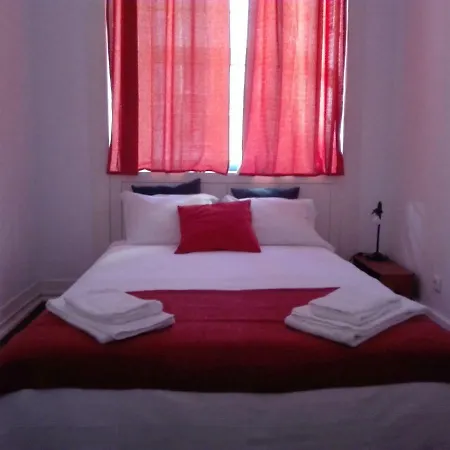 Гостевой дом Boho Guesthouse Rooms & Apartments Лиссабон